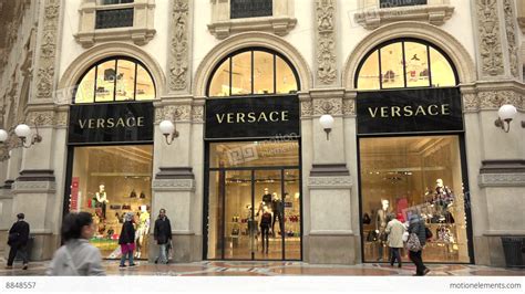 boutiques di versace in italia|versace outlet store locations.